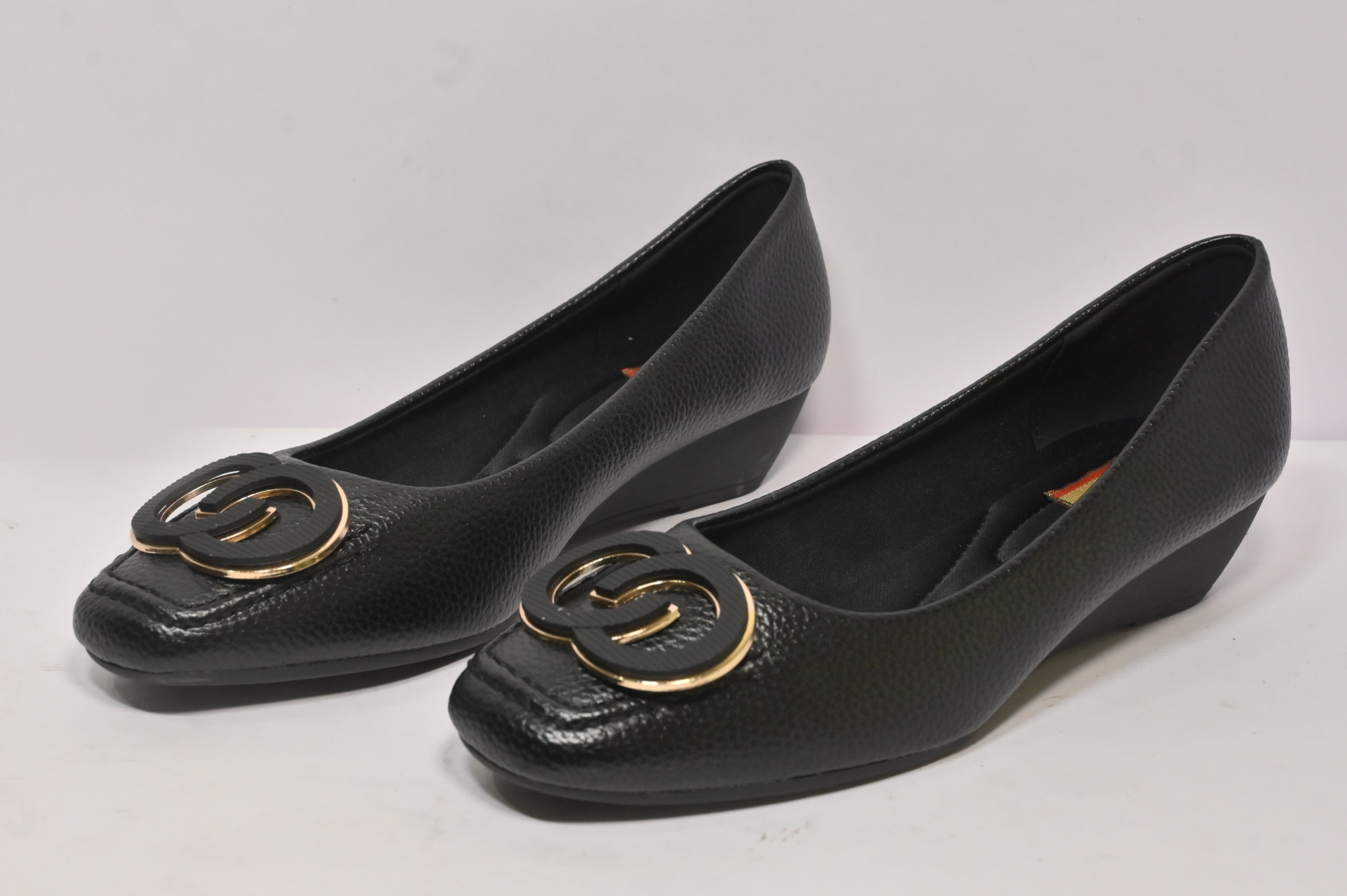 Pumps Footwear: A Timeless Blend of Style and Elegance