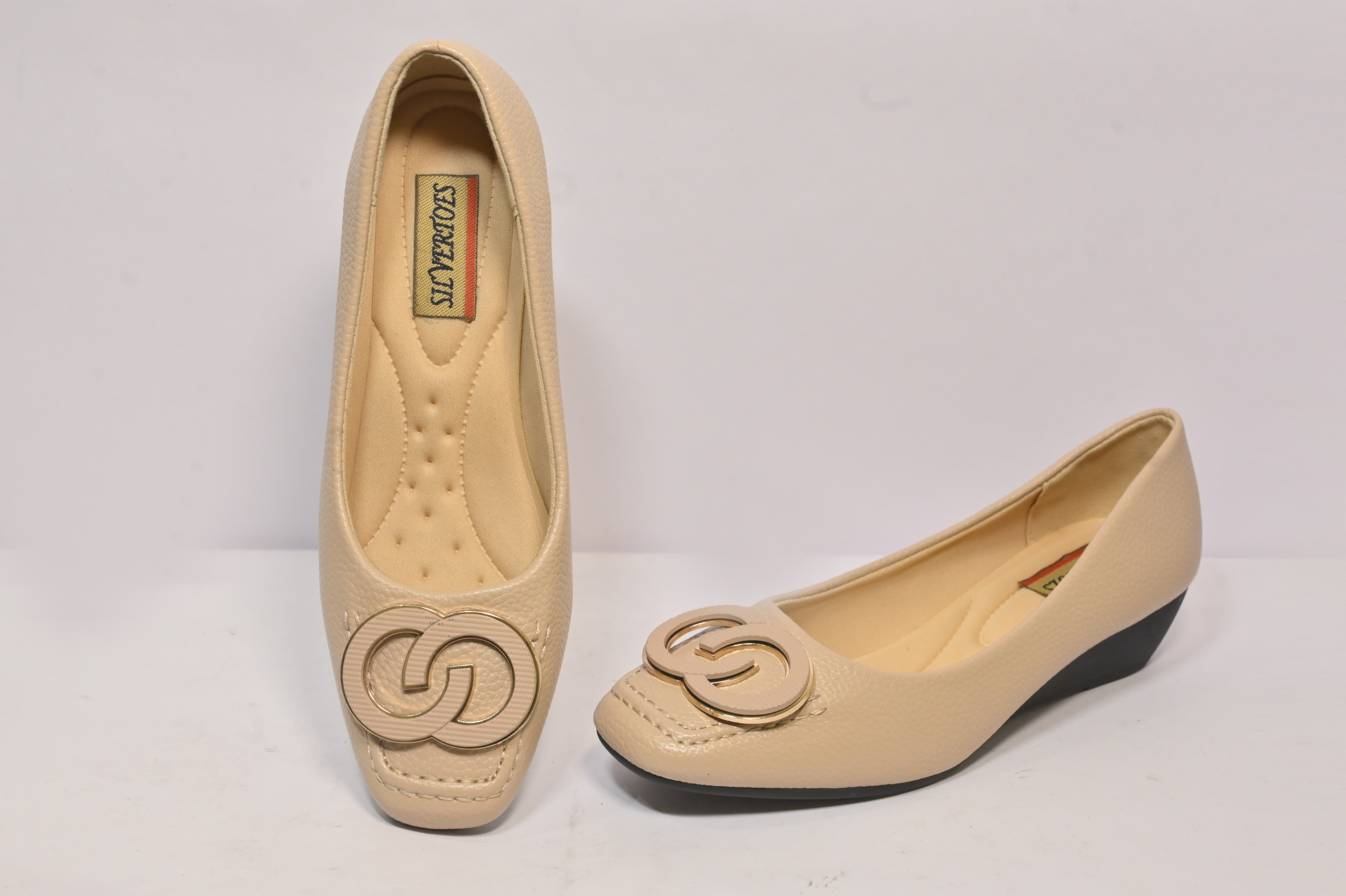 Pumps Footwear: A Timeless Blend of Style and Elegance